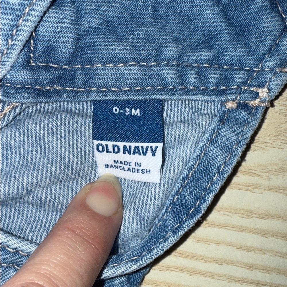 FREE SHIPPING Old Navy Denim Kids Overalls with Embroidered Details - Picture 6 of 7